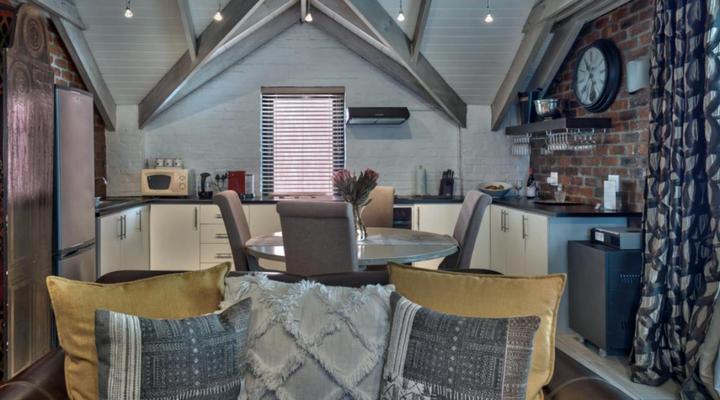 Los Olivos at the Yard