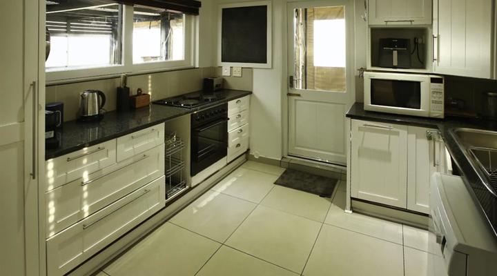 Klopdisselboom, Langebaan, 10-sleeper