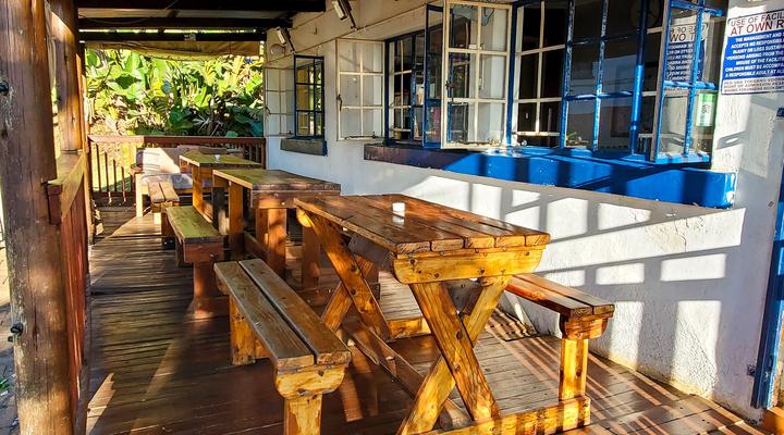 Valley View Backpackers