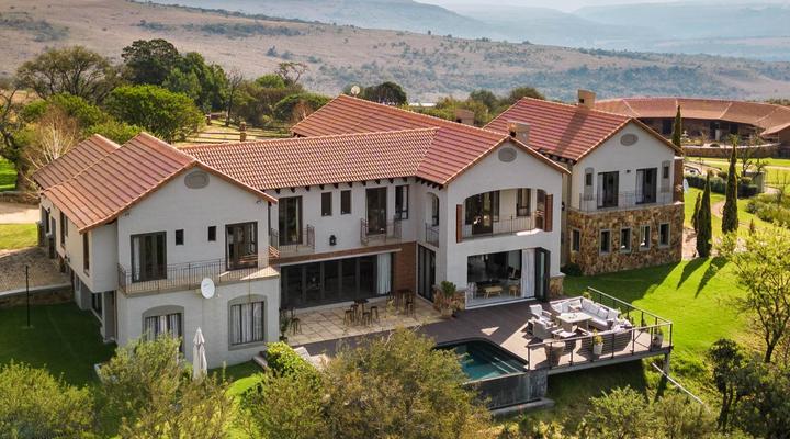 Mount High Luxury Country Lodge