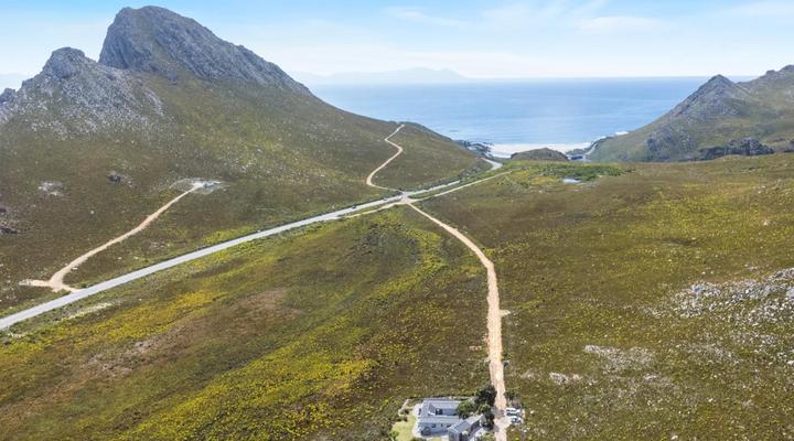 Rock Jumper Country House