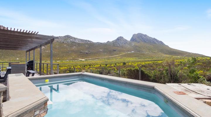 Rock Jumper Country House