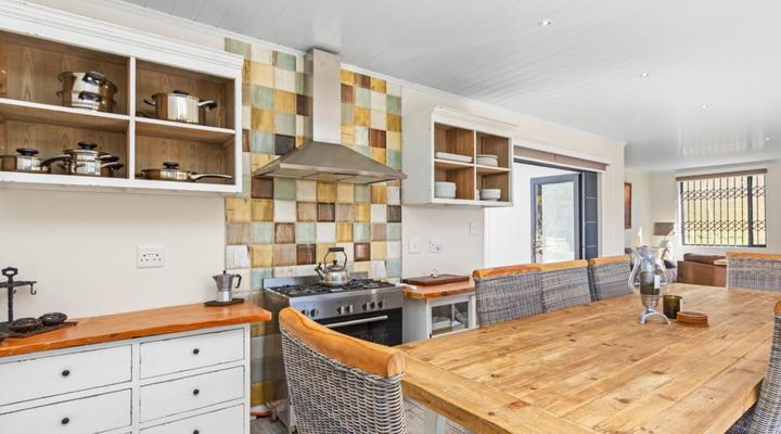 Rock Jumper Country House