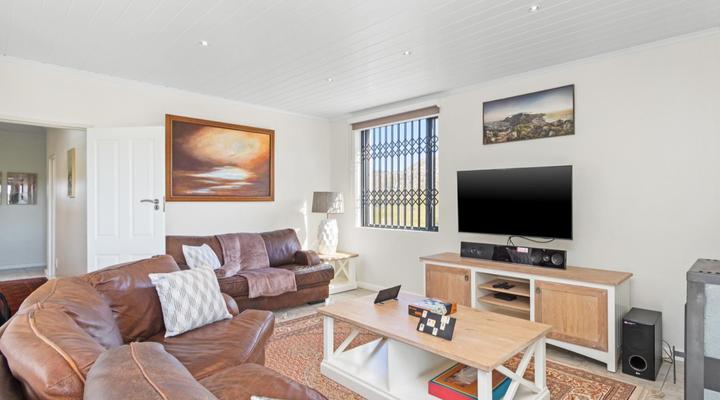 Rock Jumper Country House