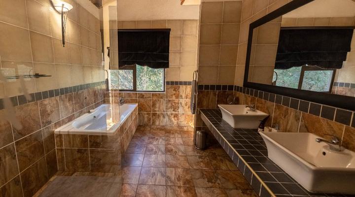 Eden Safari Country House, Waterhole