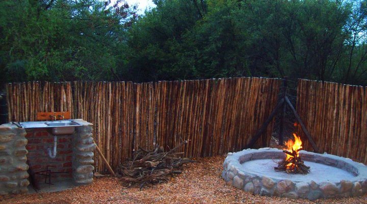 Thorn Tree Bush Camp