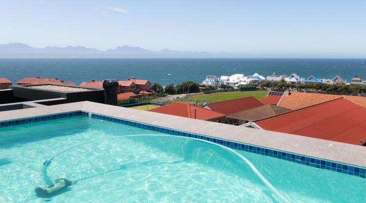 201 & 210 Mossel Cove