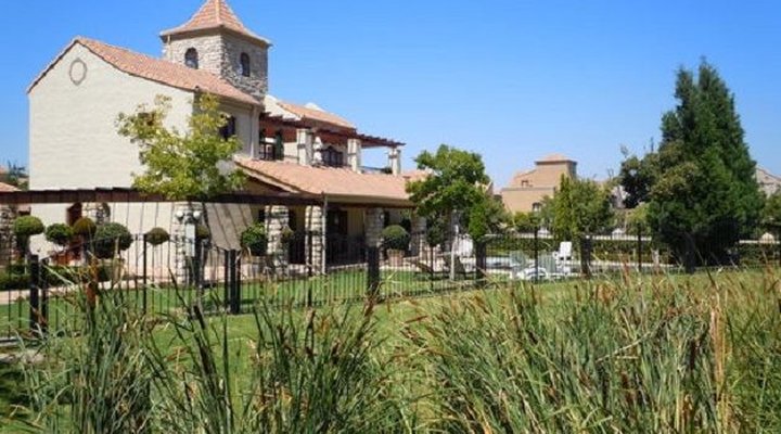 Lonehill Village Estate, No 60