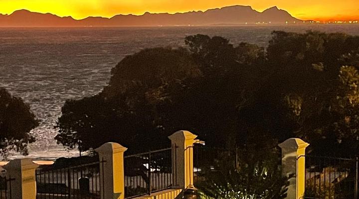 Manor on the Bay Loadshedding-free Guesthouse