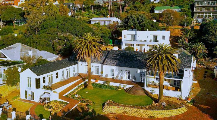 Manor on the Bay Loadshedding-free Guesthouse