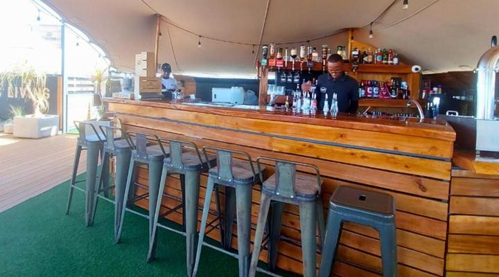 Acorn Lodge & Skydeck Sunset Café