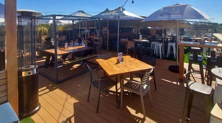 Acorn Lodge & Skydeck Sunset Café