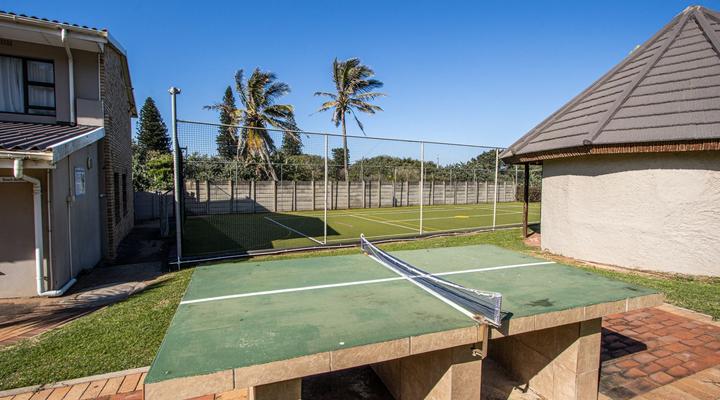 Banana Beach Club D13