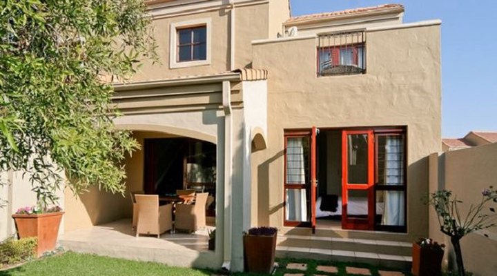 Lonehill Village Estate, No 301