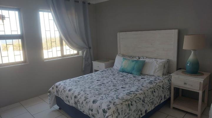 5 Equaleni Holiday House