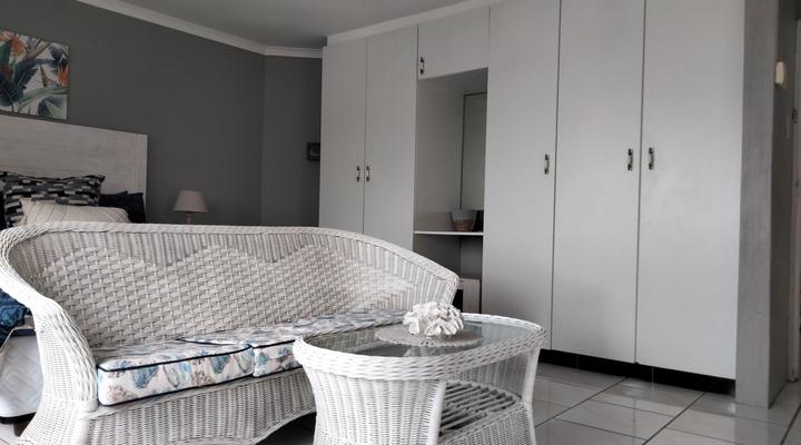 5 Equaleni Holiday House