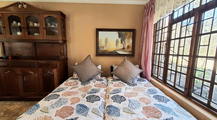 Honeypot Fly Fishing Eco Chalet