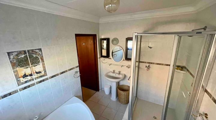 Sedgefield Lagoon Hideout