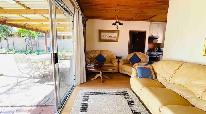 Sedgefield Lagoon Hideout