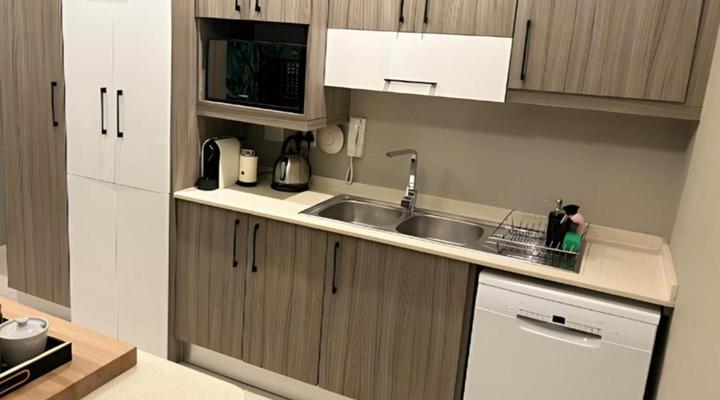 Meerendahl Luxury Apartments @ Heritage Square