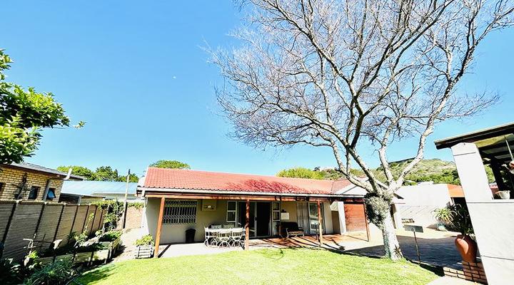 Sedgefield Lagoon Hideout