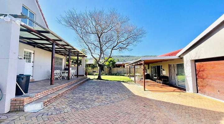 Sedgefield Lagoon Hideout