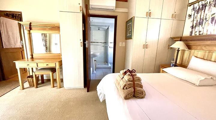 Sedgefield Lagoon Hideout