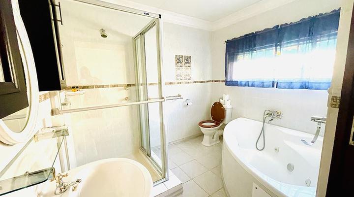 Sedgefield Lagoon Hideout