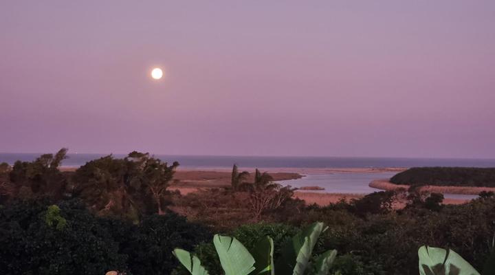 Ndiza Lodge and Cabanas