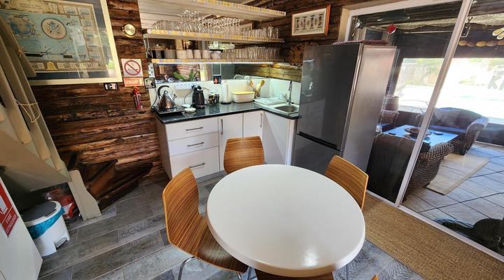 Port Royale Shelly Beach Guest House