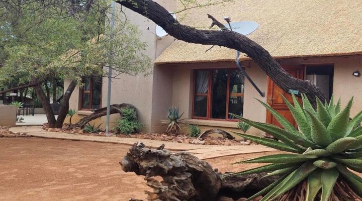 Phakela Private Game Lodge