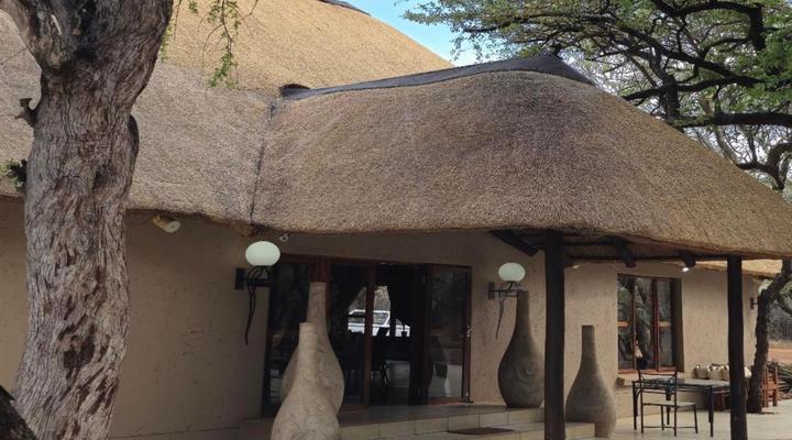 Phakela Private Game Lodge