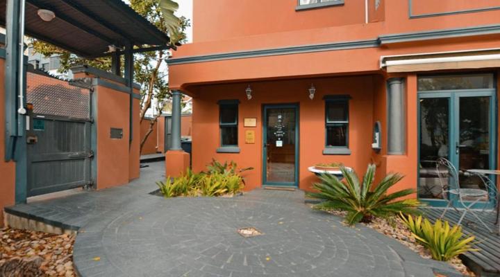 Albatross Guest House