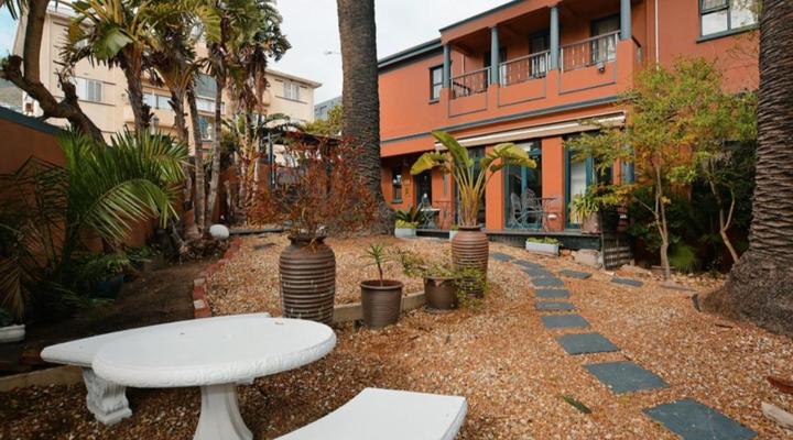 Albatross Guest House