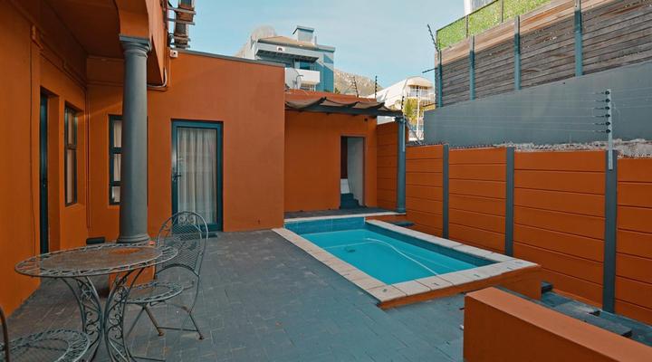 Albatross Guest House