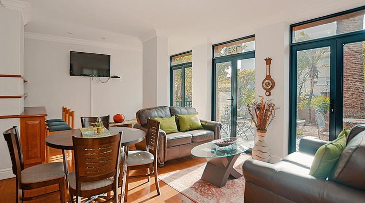 Albatross Guest House