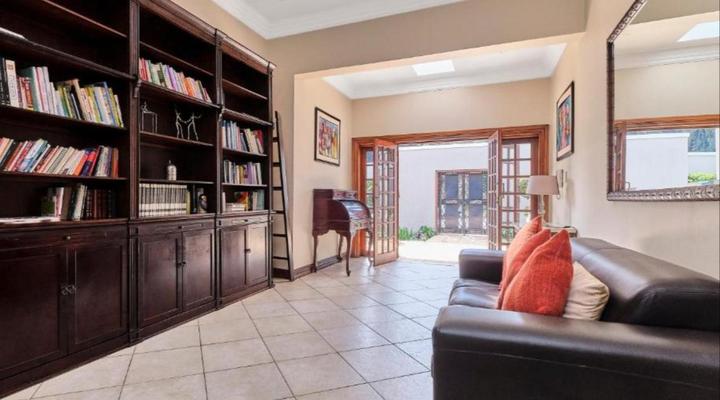 Rose Road Manor - Houghton Estate