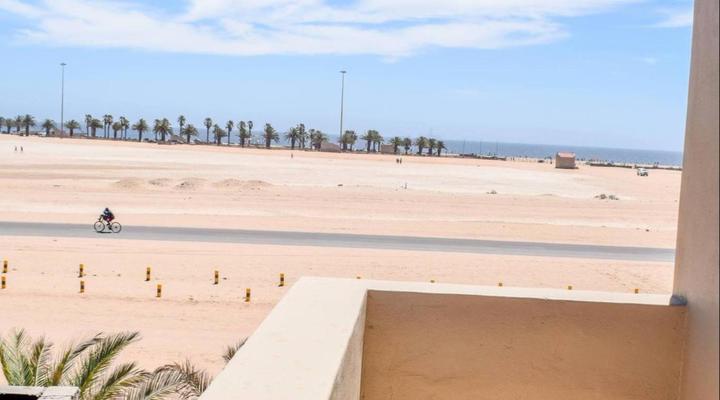 La Coastal Guesthouse