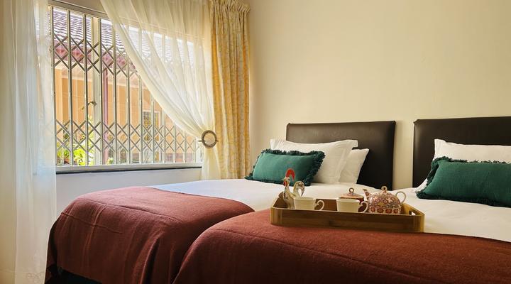 Casa No 85 Accommodation