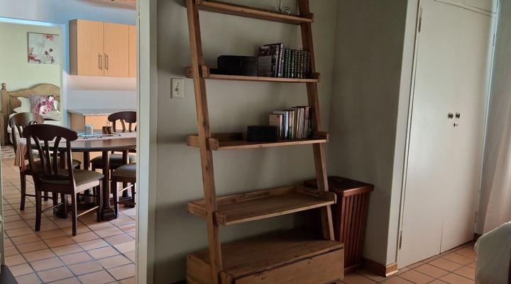 Anro Safaris- The Lodge and Cottage