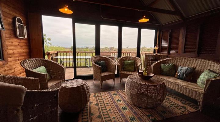 Croc's Nest Bush Lodge