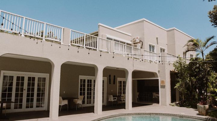 Caza Beach Guesthouse