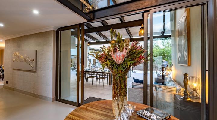 Ingwenkala Luxury Safari Lodge