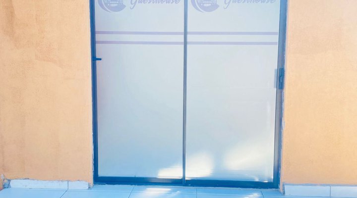 J&E Cyaara Guest House