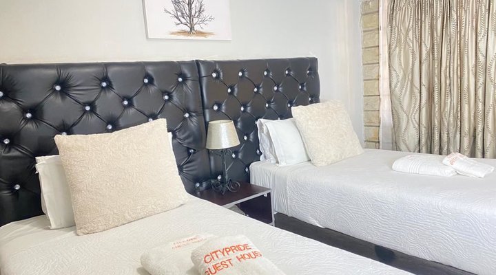 J&E Cyaara Guest House