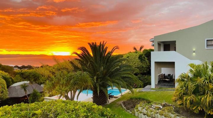 The Ocean Bay Luxury Guesthouse