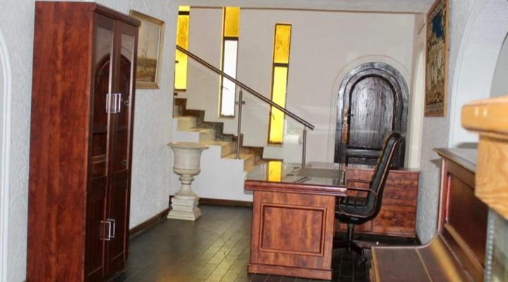 Whitehouse Guest Lodge