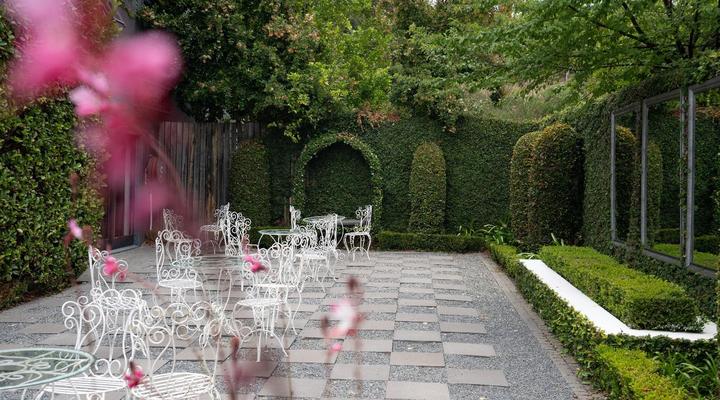 Brenaissance Wine & stud Estate