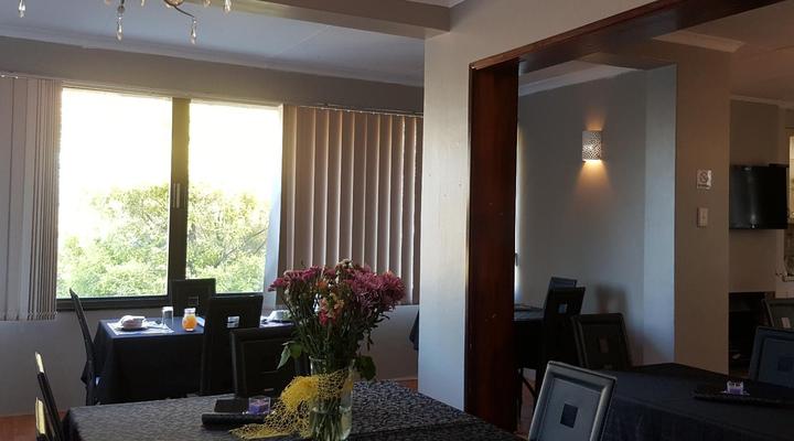 Luxury Heights Guesthouse(pool under renovation)