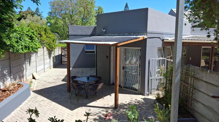 Dee-Ones @ Witboom Self Catering Apartment